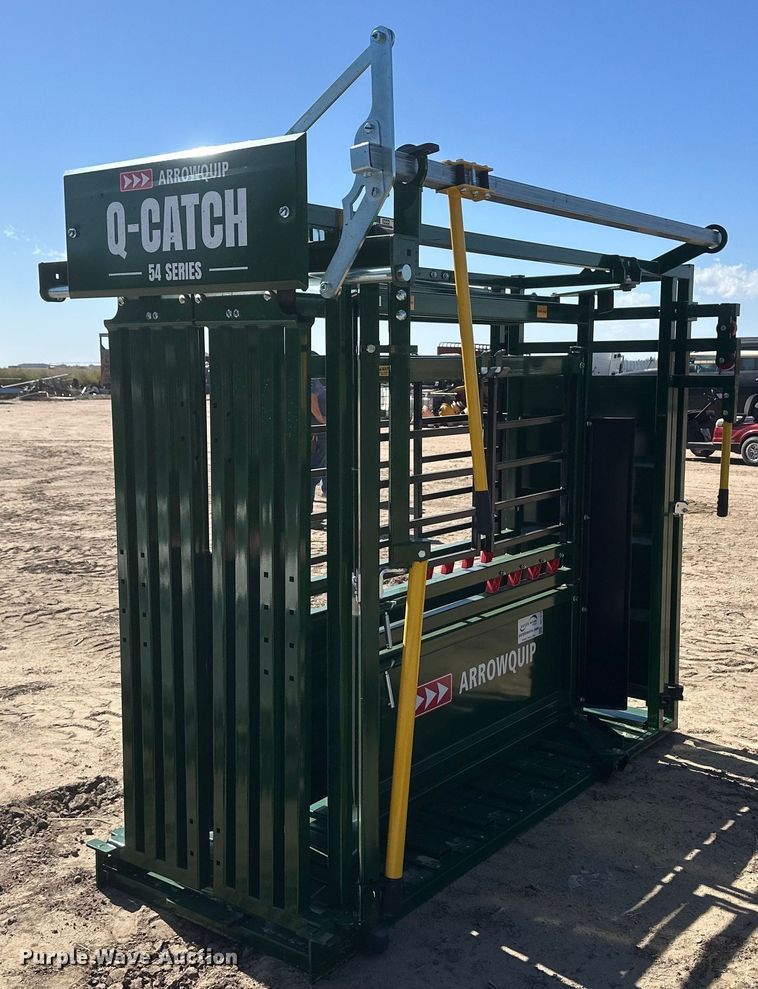 image for item DH1926 Arrowquip Q-catch 54 series livestock squeeze chute