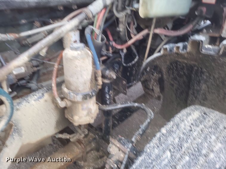 image for item DO4802 2005 Freightliner Columbia  semi truck