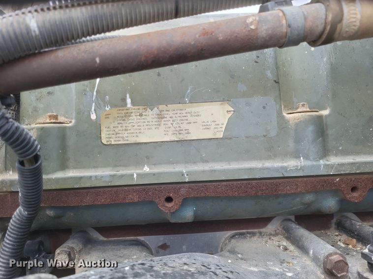 image for item DO4802 2005 Freightliner Columbia  semi truck