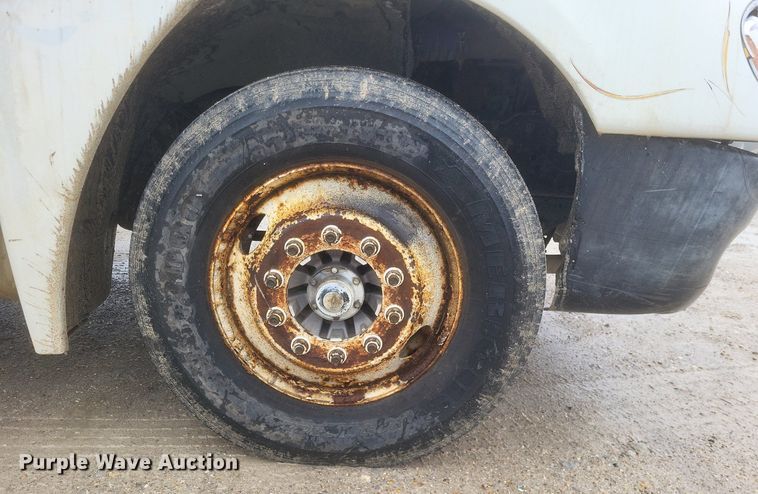 image for item DO4802 2005 Freightliner Columbia  semi truck