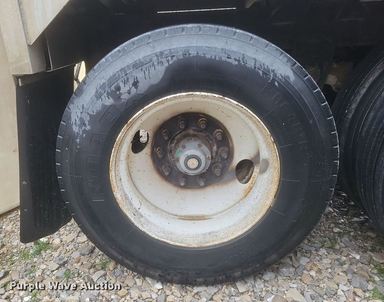 image for item DO4805 1999 Timpte  Super Hopper  grain trailer