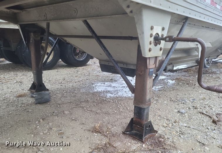 image for item DO4806 1995 Timpte Super Hopper grain trailer