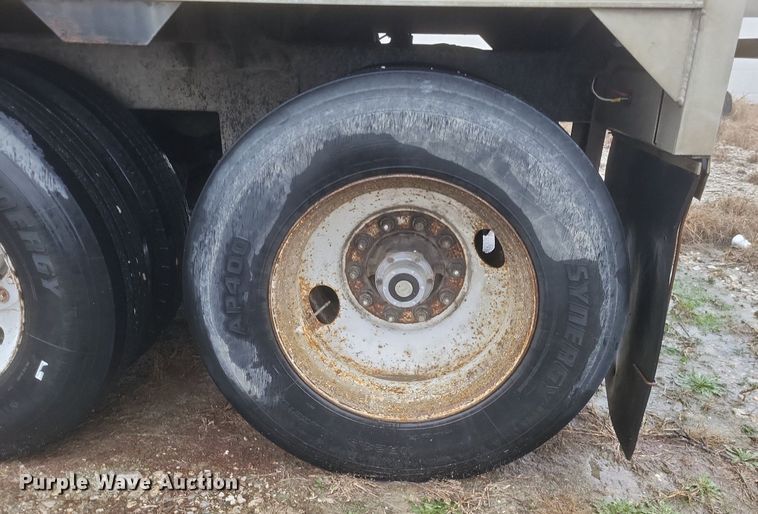 image for item DO4806 1995 Timpte Super Hopper grain trailer