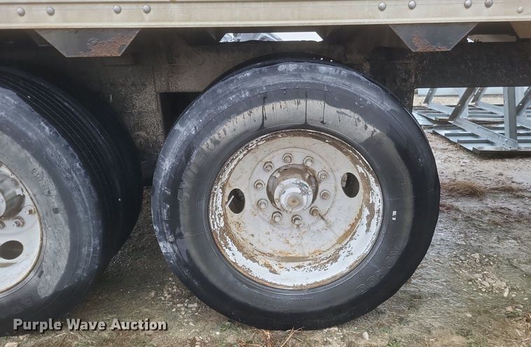 image for item DO4806 1995 Timpte Super Hopper grain trailer