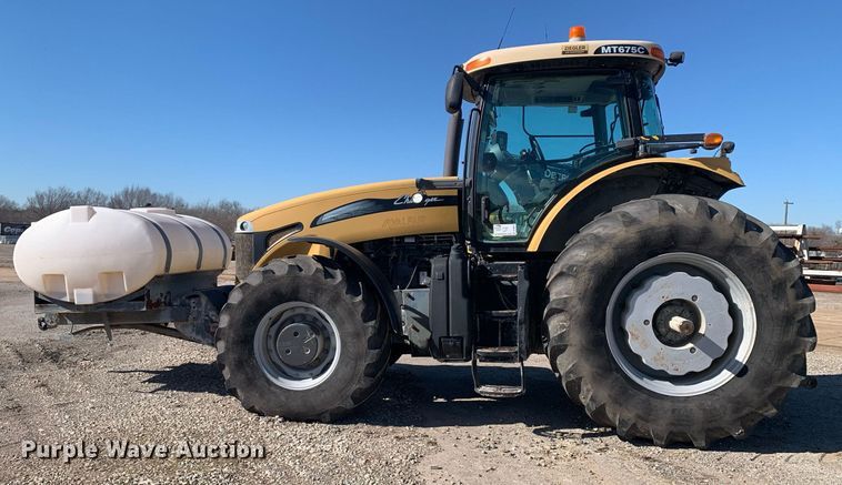image for item DP8825 2010 Challenger MT675C MFWD tractor