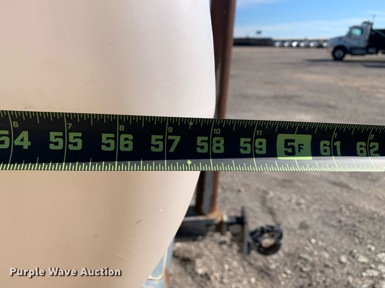 image for item DP8825 2010 Challenger MT675C MFWD tractor