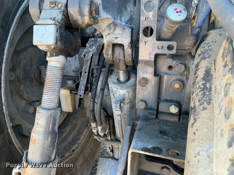 image for item DP8825 2010 Challenger MT675C MFWD tractor