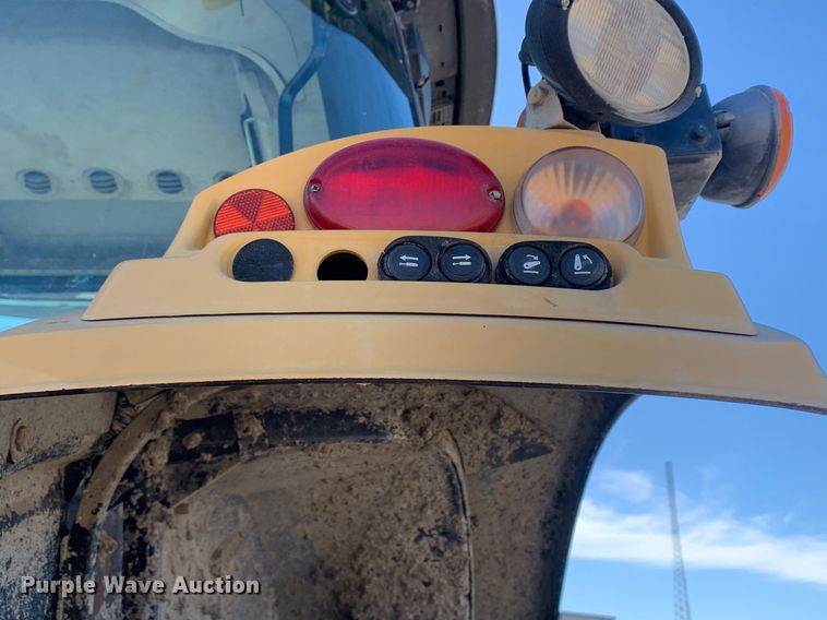 image for item DP8825 2010 Challenger MT675C MFWD tractor