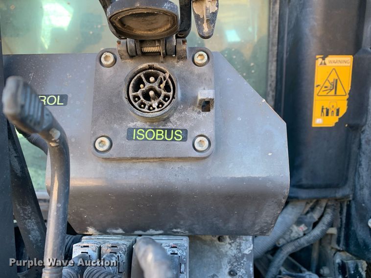 image for item DP8825 2010 Challenger MT675C MFWD tractor