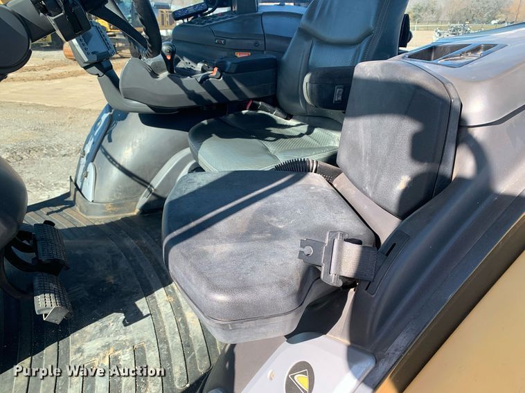 image for item DP8825 2010 Challenger MT675C MFWD tractor