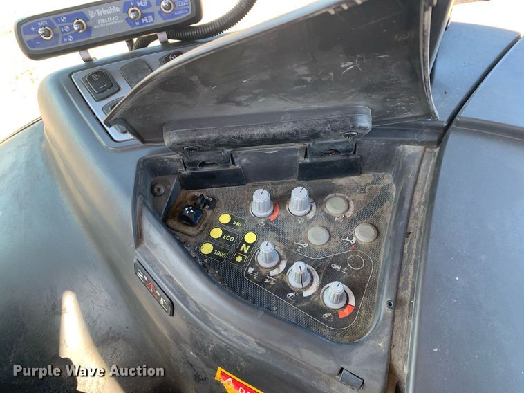 image for item DP8825 2010 Challenger MT675C MFWD tractor