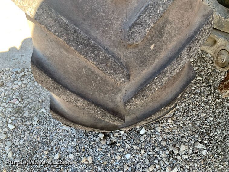 image for item DP8825 2010 Challenger MT675C MFWD tractor