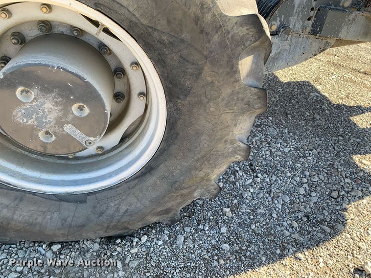 image for item DP8825 2010 Challenger MT675C MFWD tractor