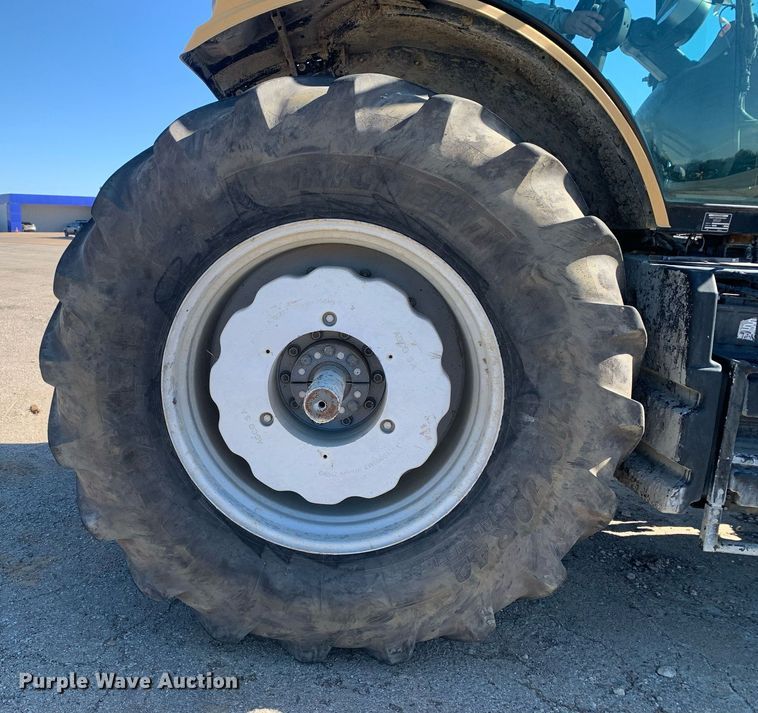 image for item DP8825 2010 Challenger MT675C MFWD tractor