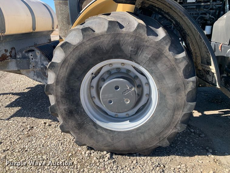 image for item DP8825 2010 Challenger MT675C MFWD tractor