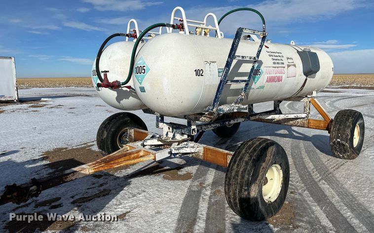 image for item EK9920 NH3 tank trailer