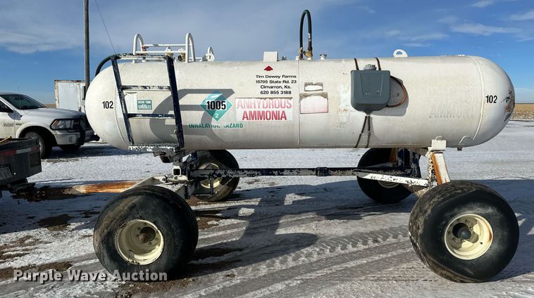 image for item EK9920 NH3 tank trailer