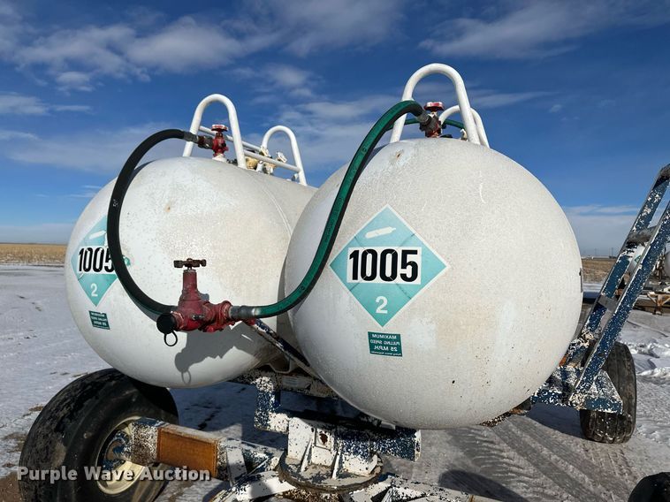 image for item EK9920 NH3 tank trailer