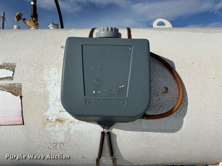 image for item EK9920 NH3 tank trailer