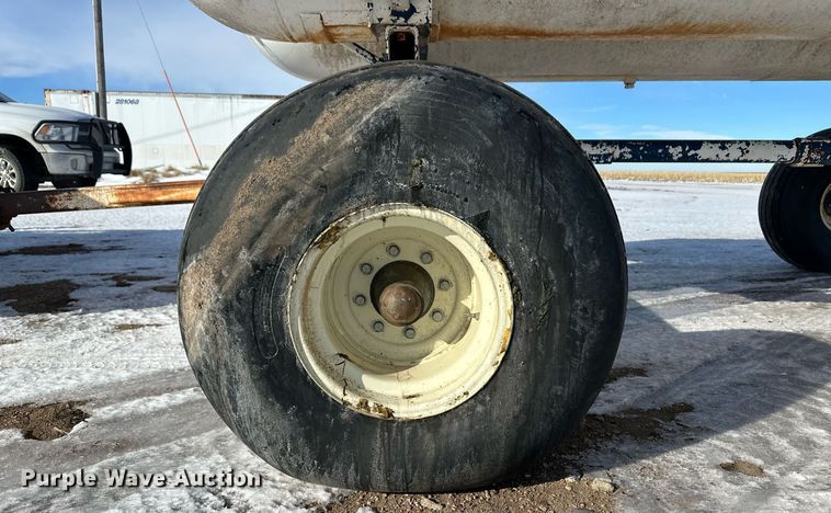 image for item EK9920 NH3 tank trailer