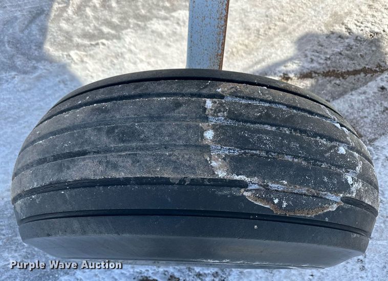 image for item EK9920 NH3 tank trailer