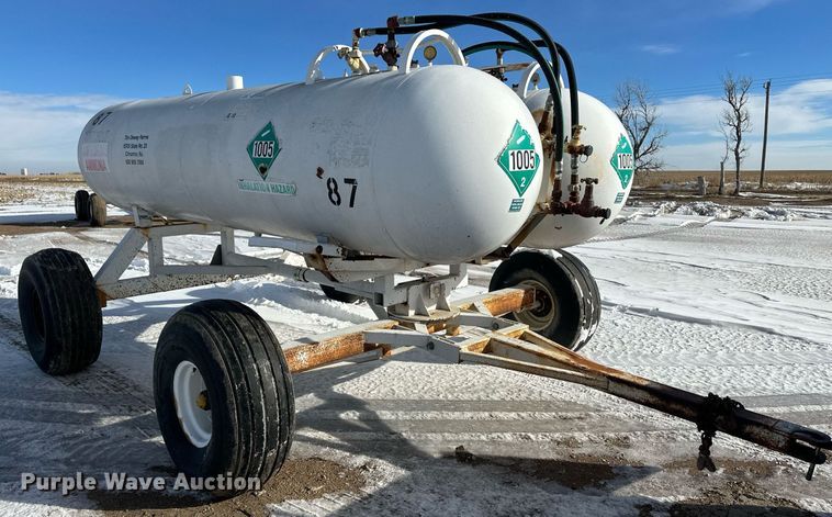 image for item EK9921 NH3 tank trailer