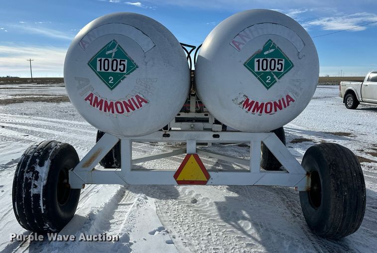 image for item EK9921 NH3 tank trailer