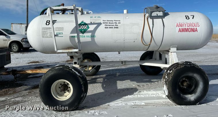 image for item EK9921 NH3 tank trailer