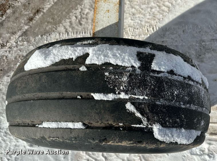 image for item EK9921 NH3 tank trailer