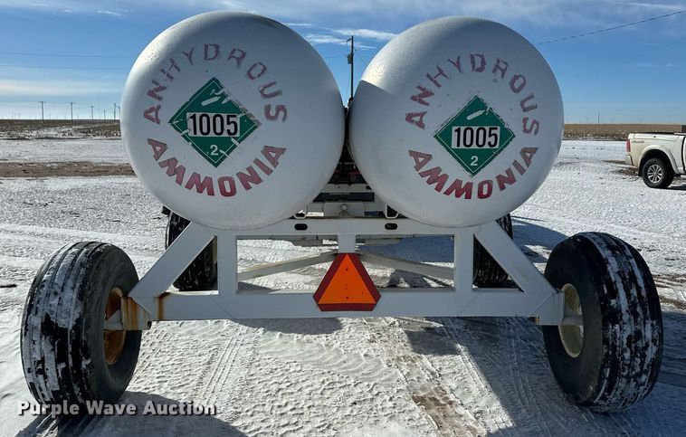 image for item EK9922 NH3 tank trailer