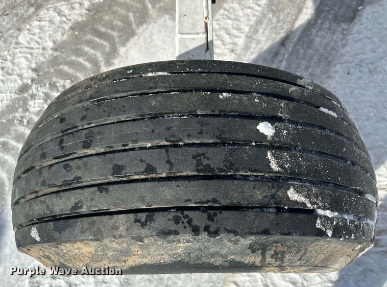 image for item EK9922 NH3 tank trailer