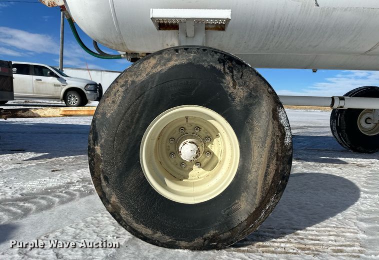 image for item EK9922 NH3 tank trailer