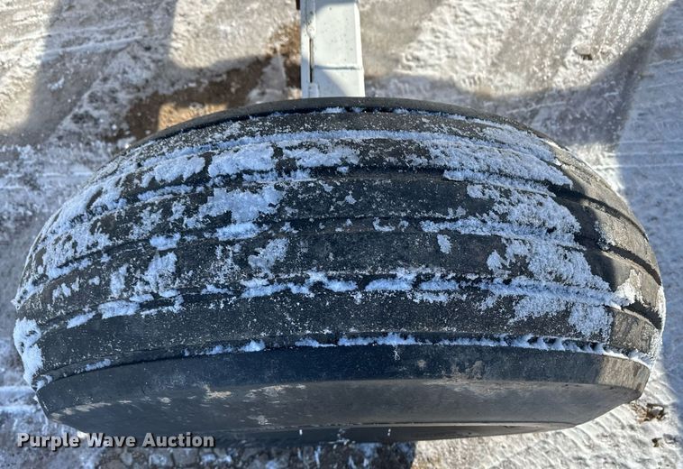 image for item EK9922 NH3 tank trailer