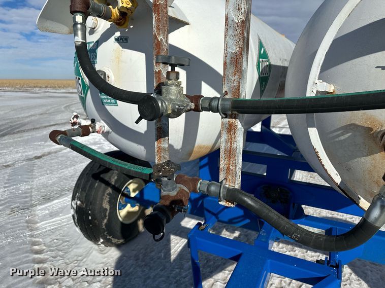 image for item EK9923 Behnke NH3 tank trailer