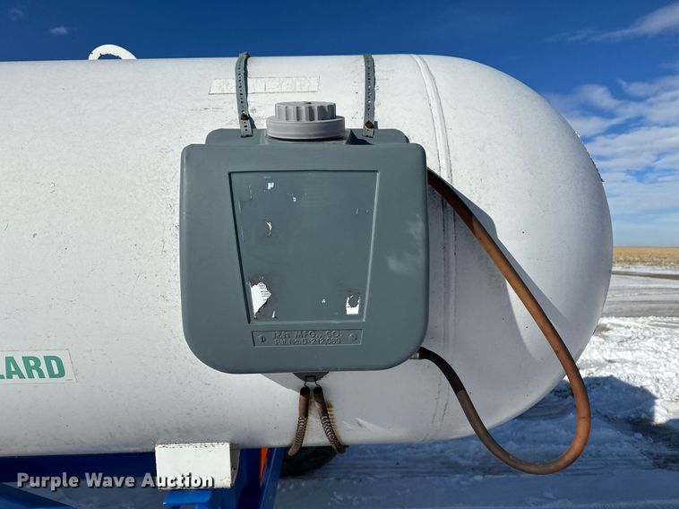 image for item EK9923 Behnke NH3 tank trailer