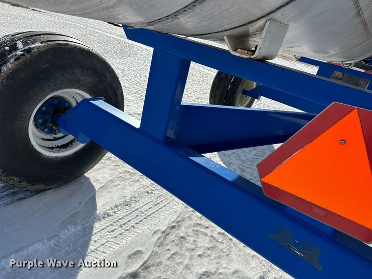 image for item EK9923 Behnke NH3 tank trailer