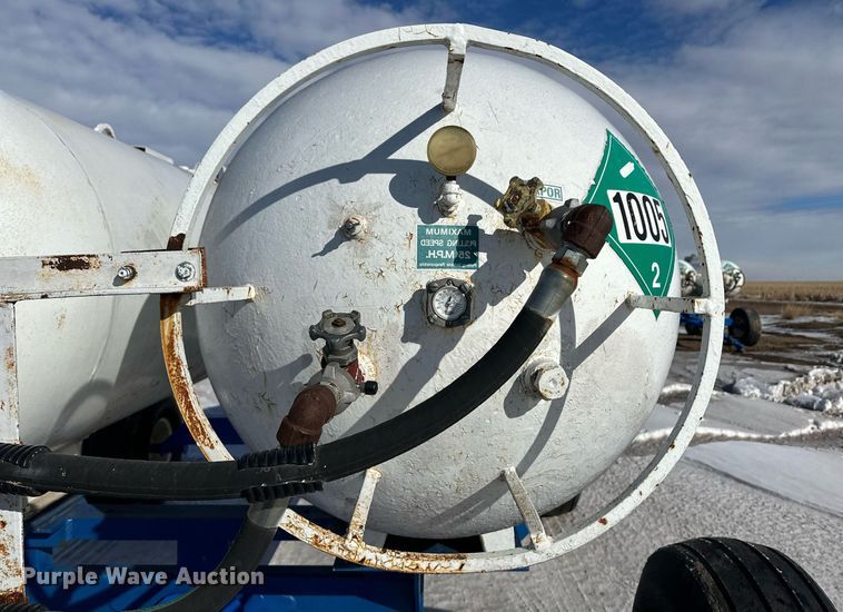 image for item EK9924 Behnke NH3 tank trailer