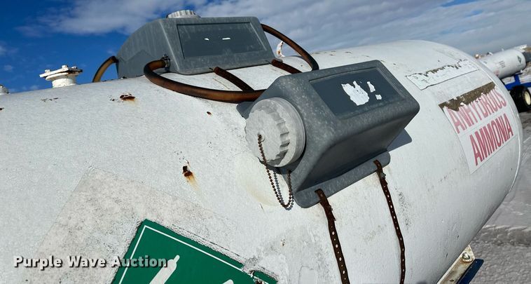 image for item EK9924 Behnke NH3 tank trailer