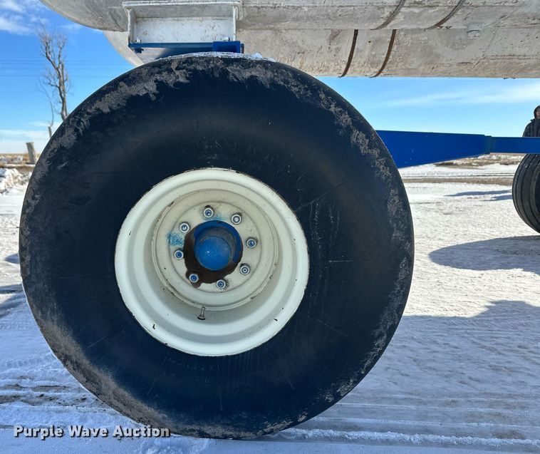 image for item EK9924 Behnke NH3 tank trailer