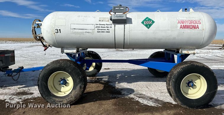image for item EK9926 Behnke NH3 tank trailer