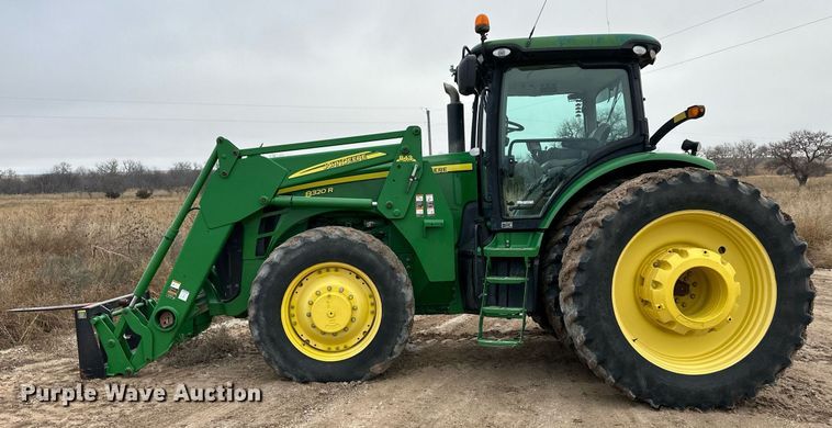 image for item EK9933 2010 John Deere 8320R MFWD tractor