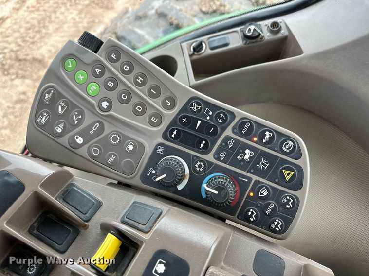 image for item EK9933 2010 John Deere 8320R MFWD tractor