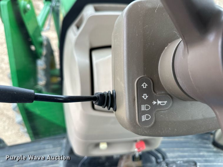 image for item EK9933 2010 John Deere 8320R MFWD tractor