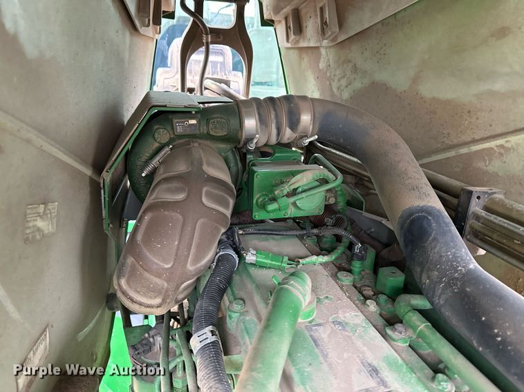image for item EK9933 2010 John Deere 8320R MFWD tractor