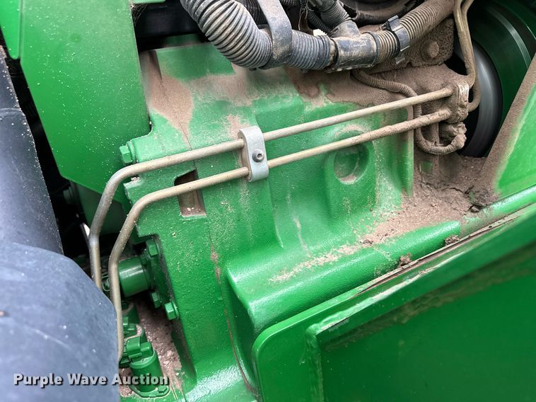 image for item EK9933 2010 John Deere 8320R MFWD tractor