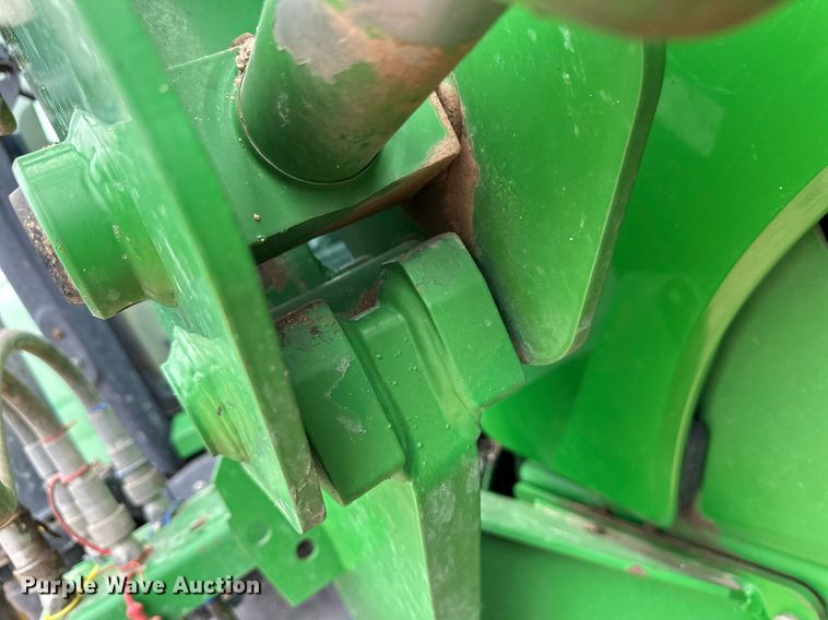 image for item EK9933 2010 John Deere 8320R MFWD tractor