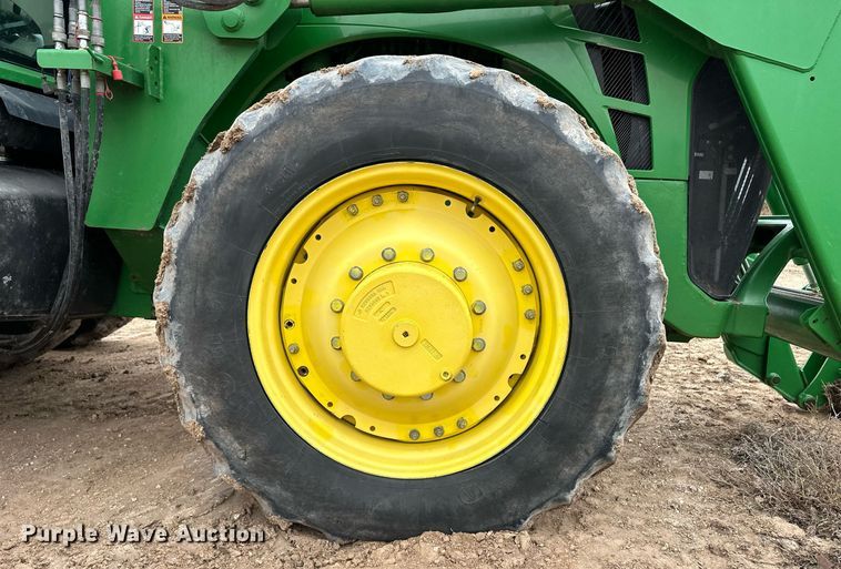 image for item EK9933 2010 John Deere 8320R MFWD tractor