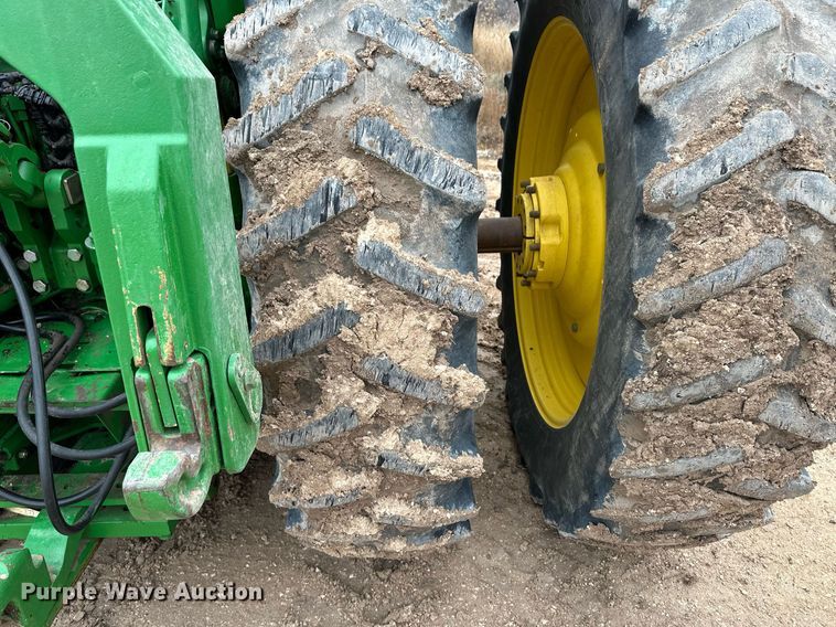 image for item EK9933 2010 John Deere 8320R MFWD tractor