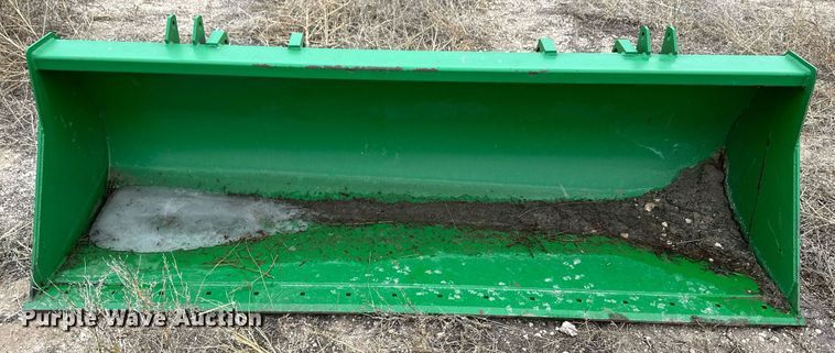 image for item EK9933 2010 John Deere 8320R MFWD tractor