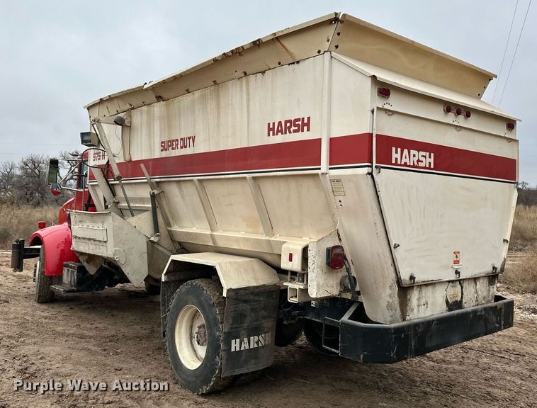 image for item EK9935 2002 Peterbilt 330 feed mixer truck